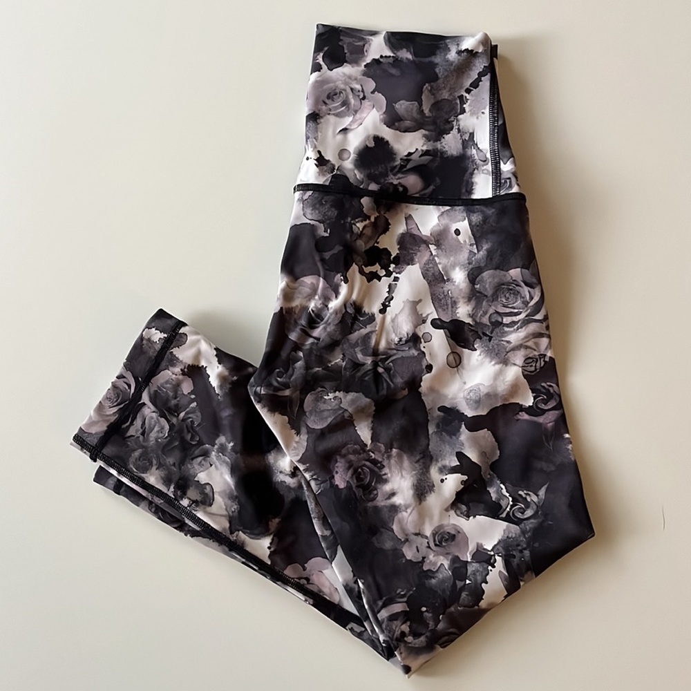 Lululemon wunder under